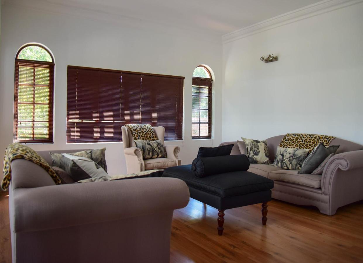 הארטביספורט Indlovukazi Guesthouse מראה חיצוני תמונה