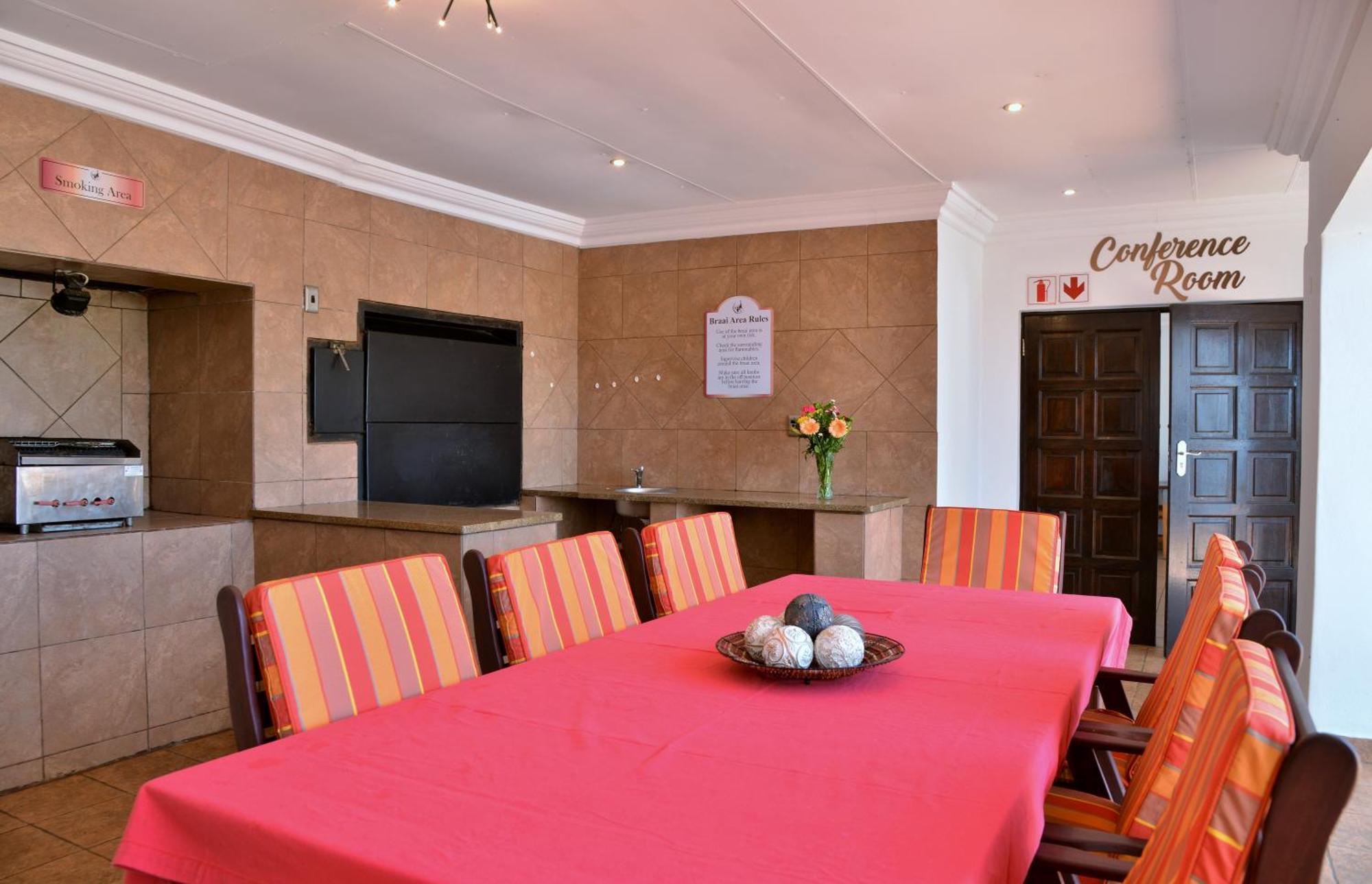 הארטביספורט Indlovukazi Guesthouse מראה חיצוני תמונה